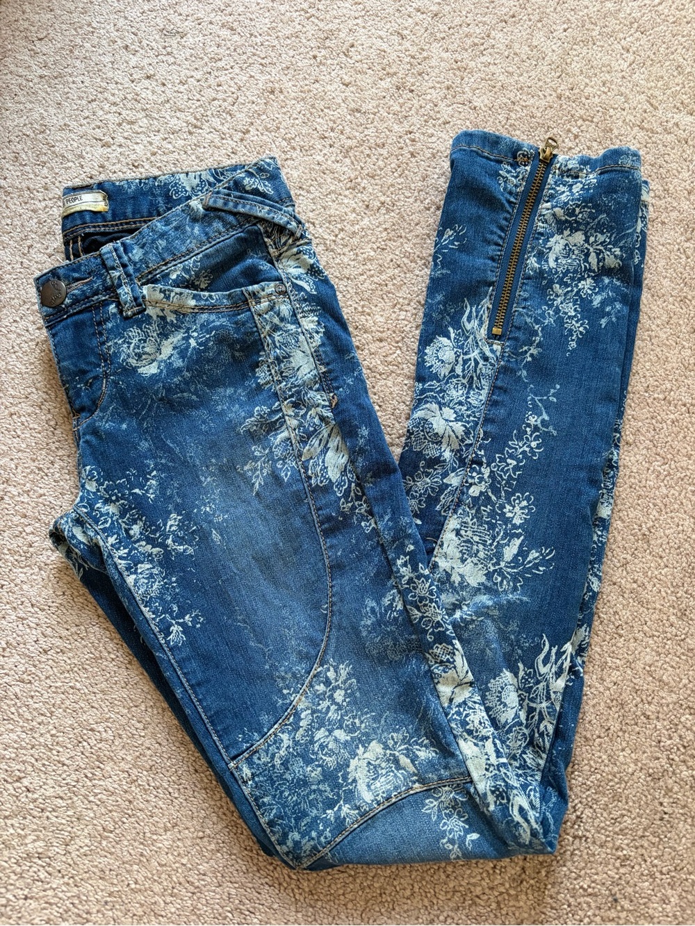 🐞 FREE PEOPLE - Size 24 Jeans - AS IS